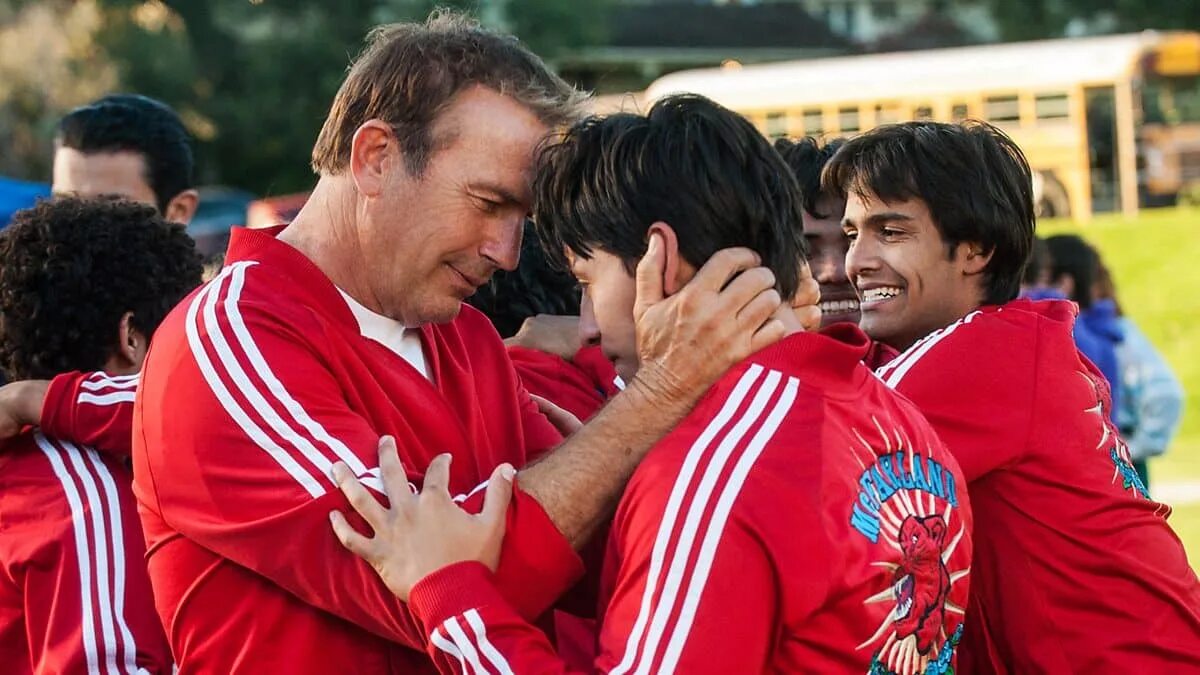 Тренер на реальных событиях или нет. Тренер 2015. тренерmcfarland usa (2015). тренер фильм костнер. тренер  mcfarland 2014.