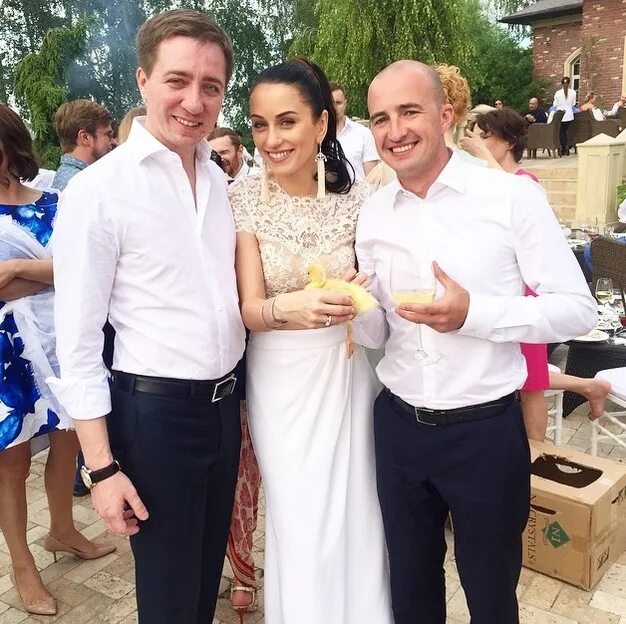 Внебрачный сын крутого яков. Сын игоря крутого яков. Сын игоря крутого яковь. Внебрачный сын крутого яков. Сын игоря крутого.