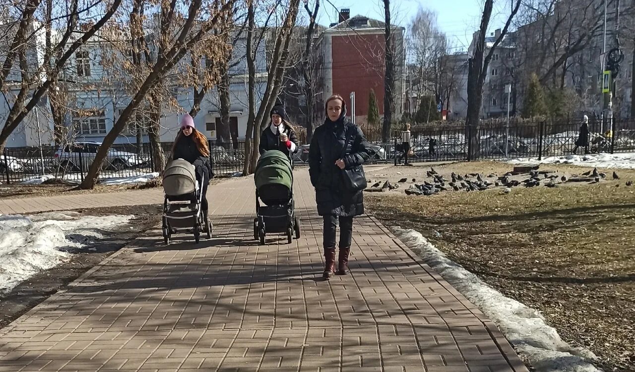 Когда придет тепло в спб. Теплая погода. Москвич весной.