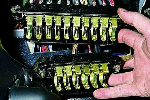Где предохранитель абс на ниве