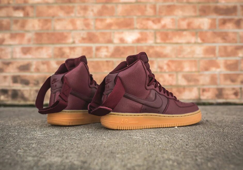 Sky high бургунди. Air.Force 1 Wmns бордовые. Nike Night Maroon Force. Nike Air Force 1 College Pack Night Maroon.