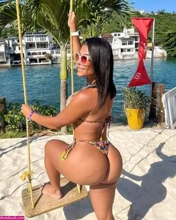 Etiane Felix Japonegra photos 1 Gallery.