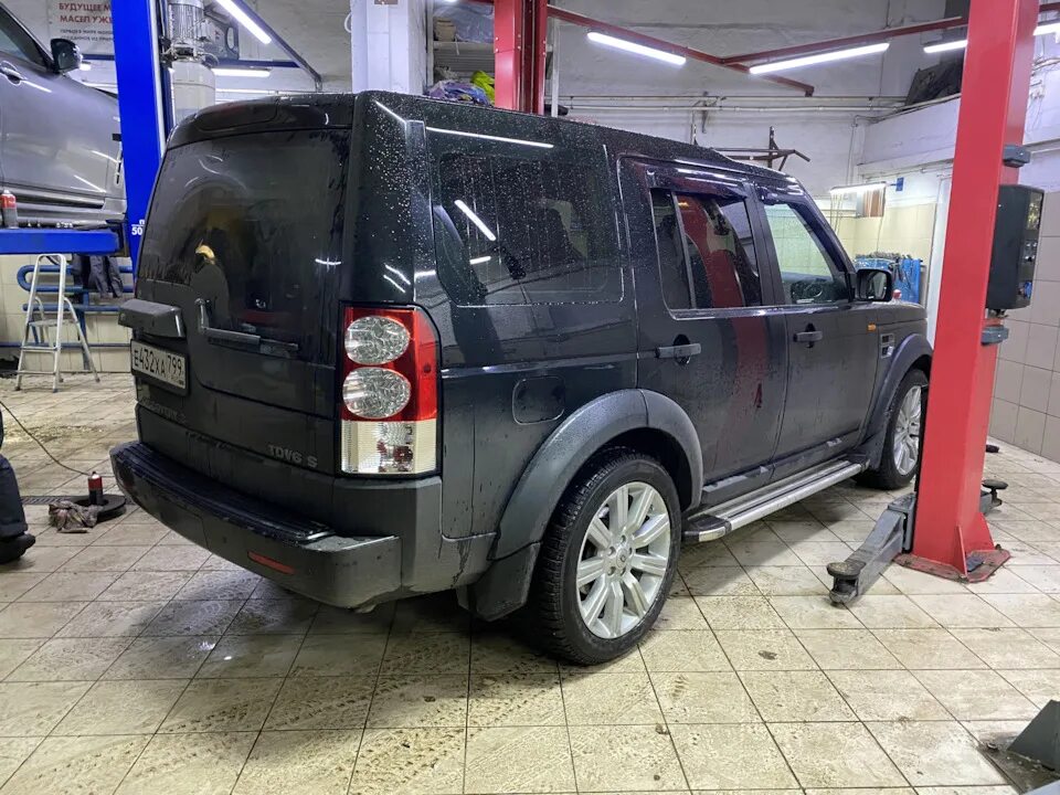 Кузов дискавери 3. Дискавери 4 r20. отрыв кузова дискавери 4. land rover discovery 3 лестница. парктроник discovery 4.