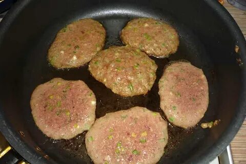 Котлеты тушеные с овощами