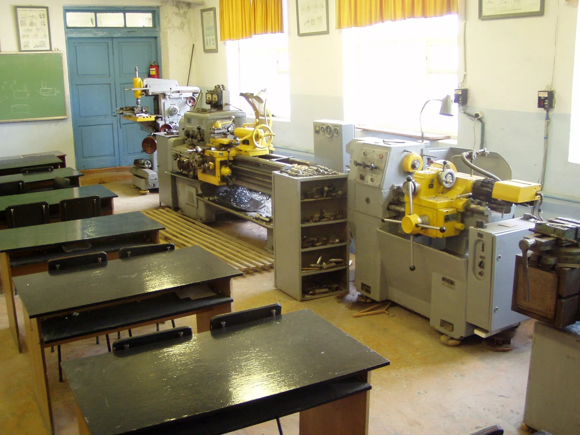 мехатроника в россии 2000. технология машиностроения университеты. факультет машиностроения московский политех. кафедра «технологии и оборудование машиностроения». технолог машиностроения.