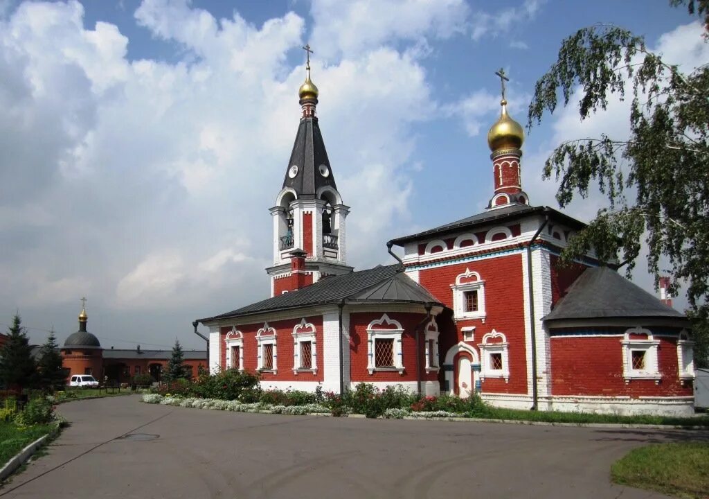 церковь николая чудотворца в сабурово москва. церковь николая чудотворца в сабурове москва фото. казанская церковь в сабурово красногорский район. храм святителя николая в сабурове. храм святителя николая в сабурове.