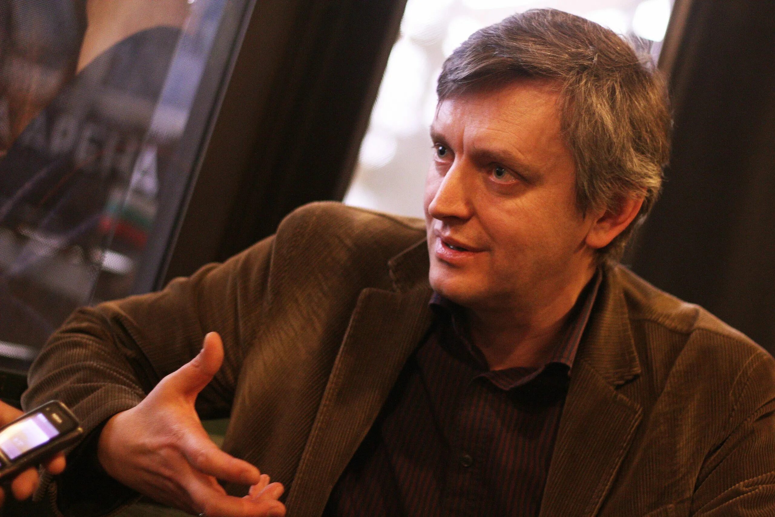 Лозница. Лозница режиссер.
