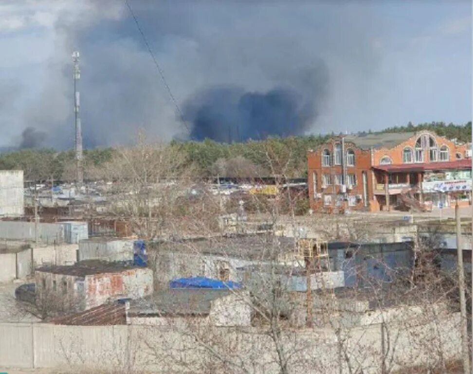 Мелитополь энергодар. Взрывы на Украине. Дым пожар. Слышны взрывы в Мелитополе.