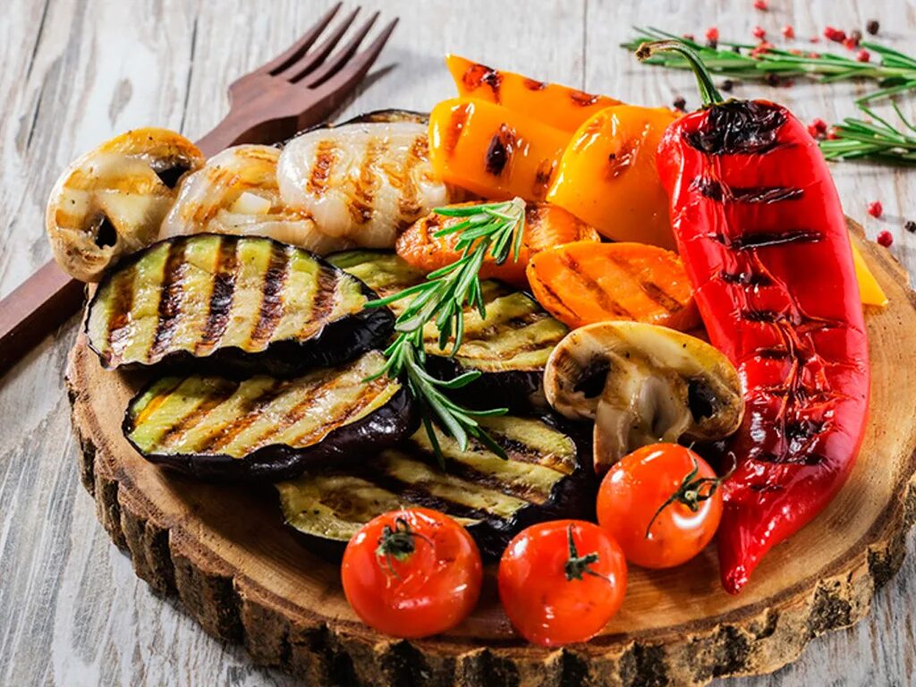 Как приготовить ассорти. Консервация пикули ассорти овощное. Как приготовить ассорти. Консервация пикули ассорти овощное. Огурцы, томаты, перец овощное ассорти.