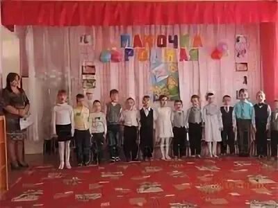 Калач детские сады. Заброденская школа калачеевского района. Детский сад радуга калач-на-дону. Фасады детских садиков. Фасады детских садов цветовое решение.