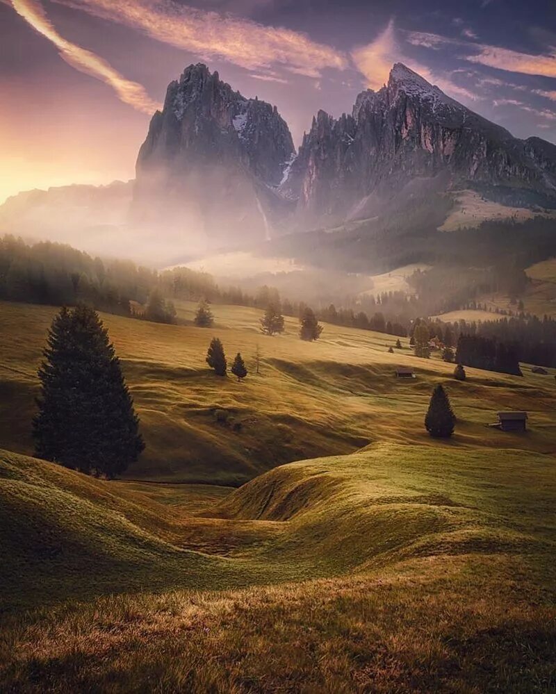 красивый пейзаж. марк адамус фотограф. красота природы. озеро морейн в канаде. невероятной красоты природа.