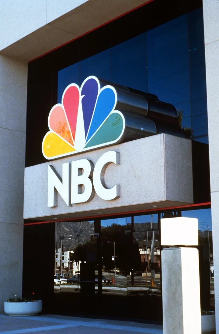 Телеканал NBC. НБС канал. NBC Company. NBC история. Broadcasting company