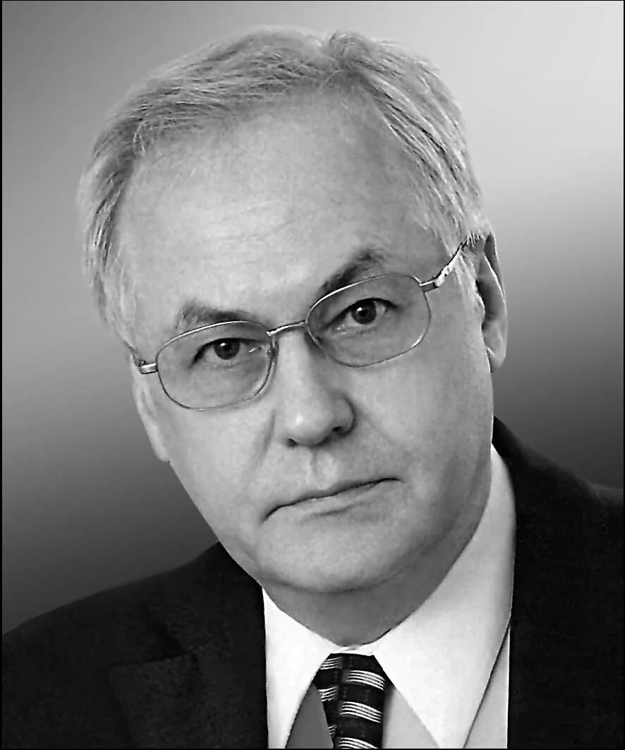 Роберт искандерович нигматуллин. Раис искандерович нигматулин. Роберт нигматулин академик. Нигматуллин академик ран. Нигматуллин роберт искандерович академик.