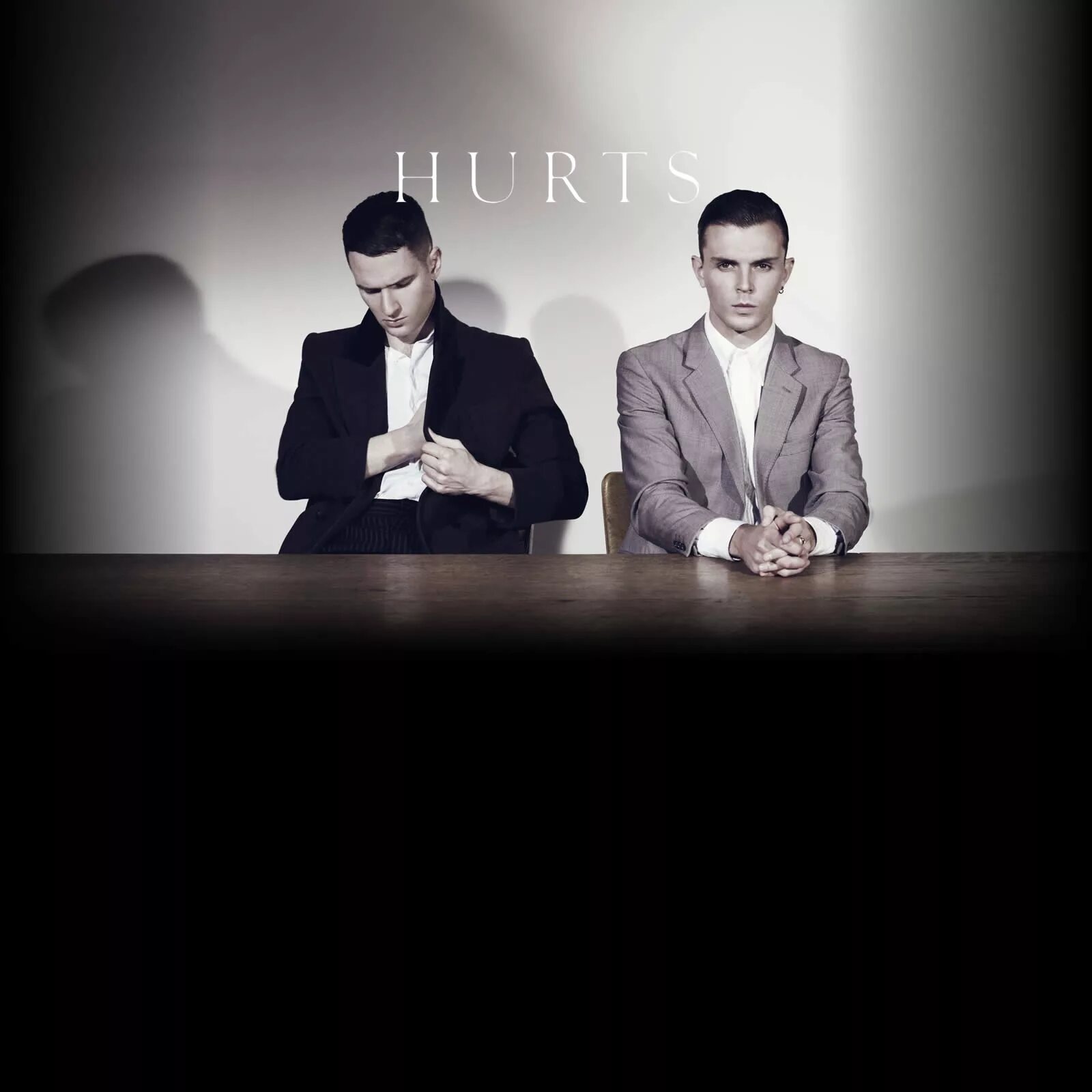 Группа hurts. Hurts 2023. Группа hurts альбомы. Зе Хартс группа. Known pleasure