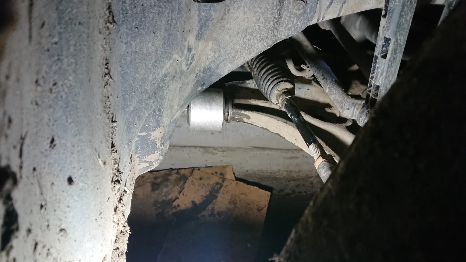 6 109. Сайлентблоки на шевроле круз 1. Сайлентблок переднего рычага шевроле круз 1. Замена сайлентблока переднего рычага круз. Шевроле круз передние сайлентблоки какие лучше.