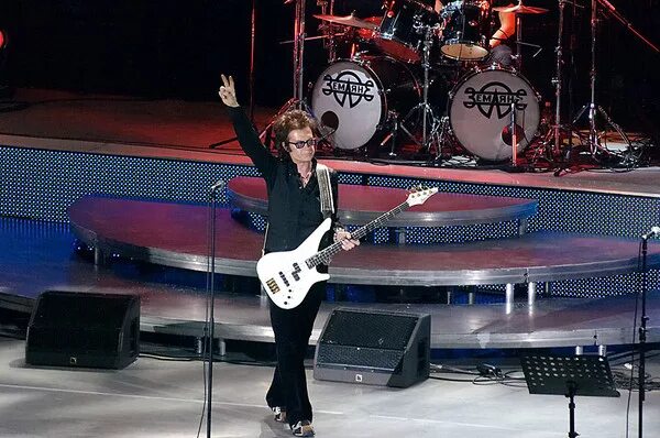 Земляне 30 лет. Группа земляне 2018. Земляне 30 лет. Пресняков старший группа земляне и скачков. Группа земляне киселев.