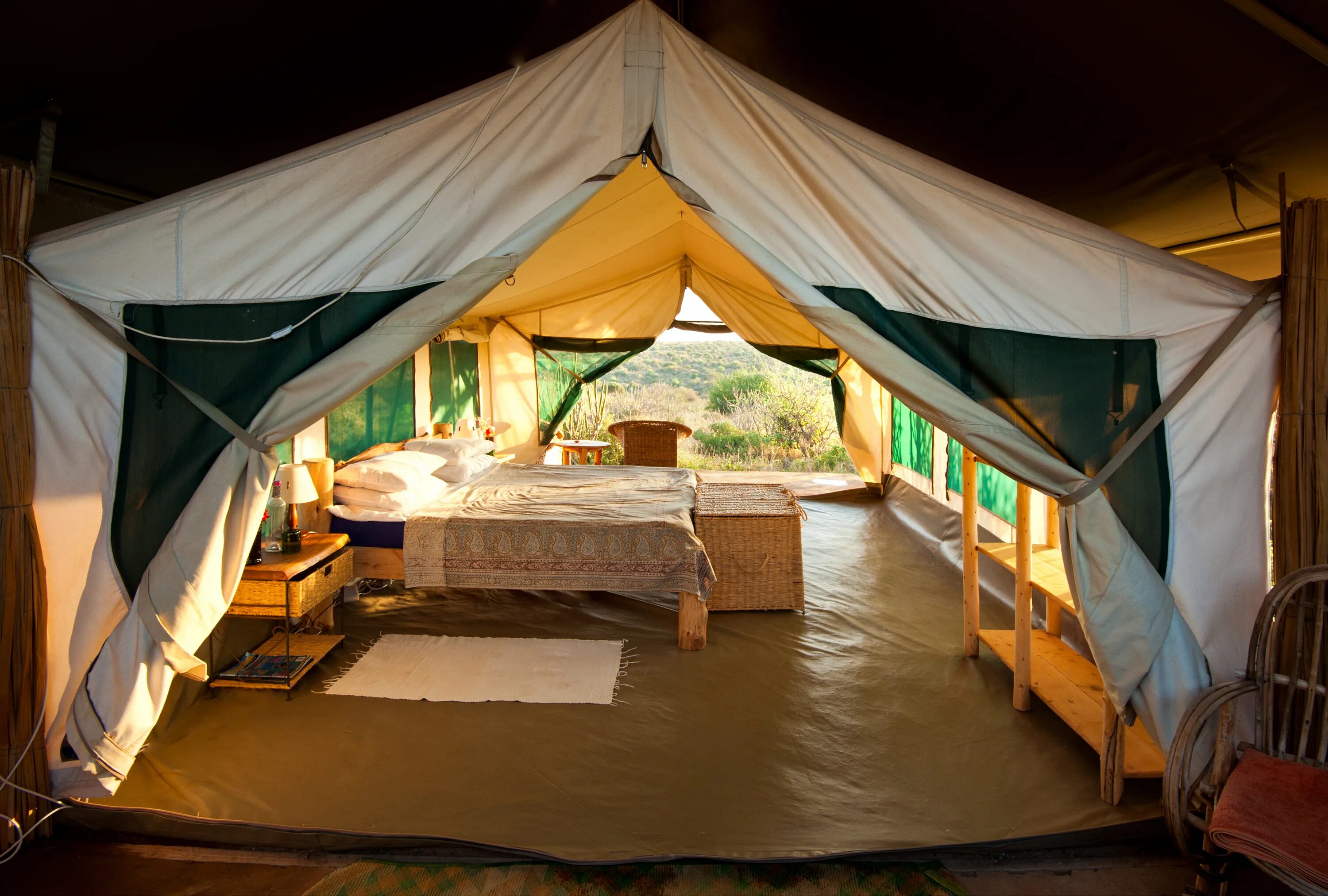 Wild camp. Wilderness Camp. Лайкипия палаточный дом. Sala's Camp. Nanyuki ресторан Кения.