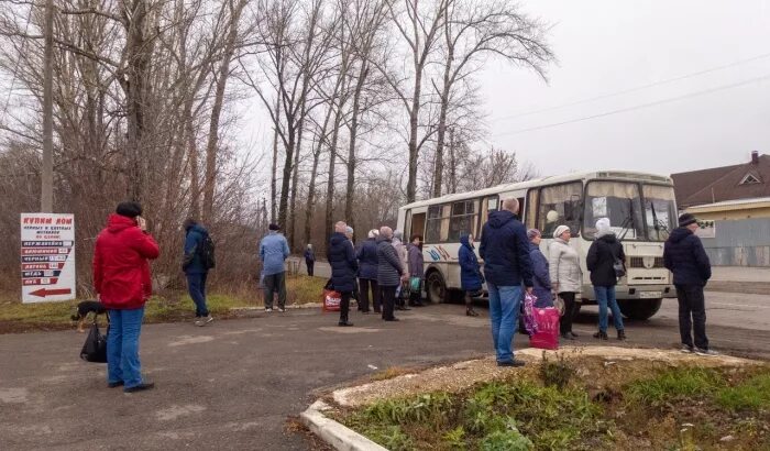 90 автобус мичуринск. Мичуринский Кочетовка. Автобус Мичуринск. Рынок Кочетовка Мичуринск. Автобус 9 Мичуринск.