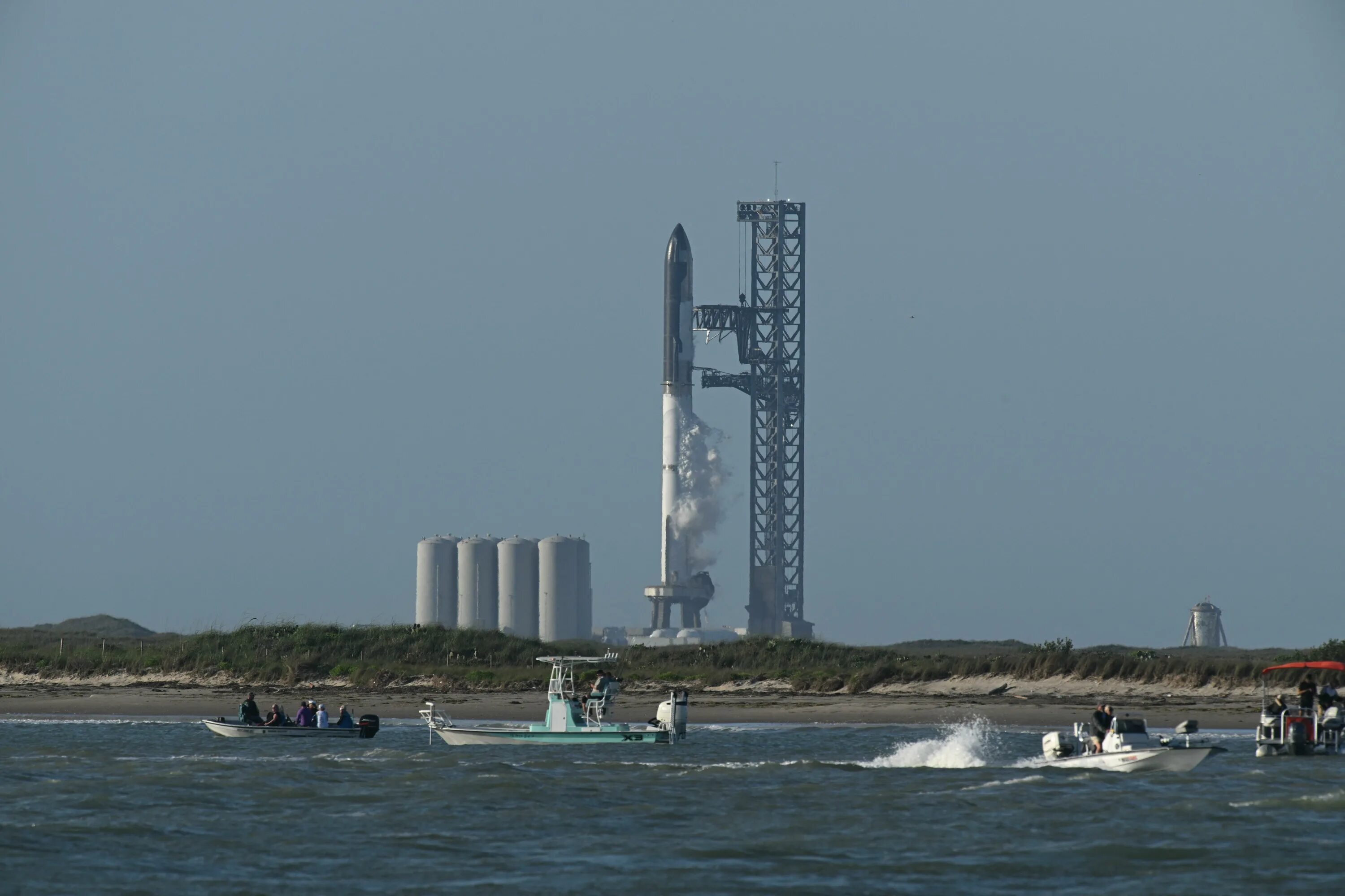 Последние новости старшипа. Starship space x. Последние новости старшипа. Старшип ракета. Starship vs falcon 9.