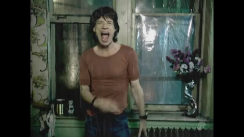 Rolling stones rain fall down lesbian. Rolling stones rain fall down. Rolling stones rain fall down. Группа the rolling stones. Patti hansen & keith richards.