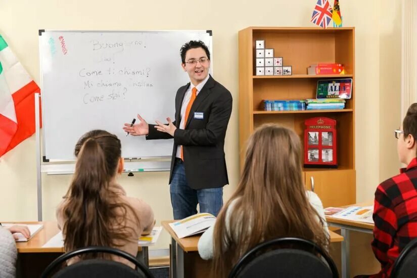 языковая академия. Step2speak тюмень фото. Step academy classes. день открытых дверей языковая школа. языковая академия.