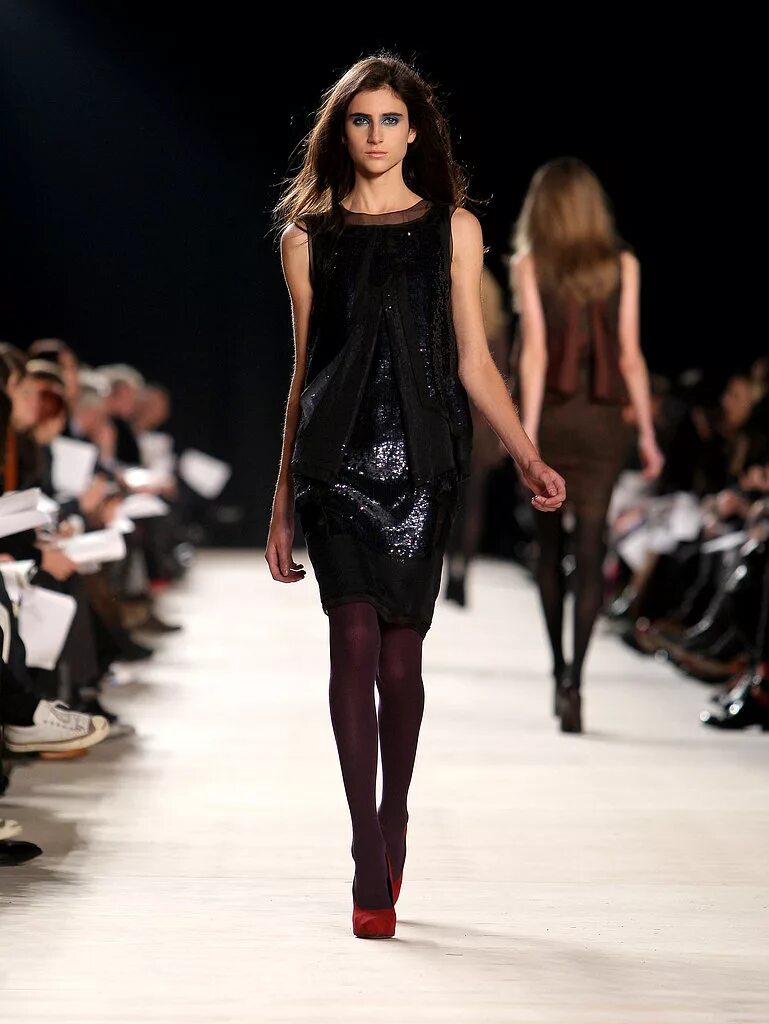 Paris-moscow коллекция шанель. одежда 2008 года. 2008 год мода женская. катрина балф. одежда 2008 года.