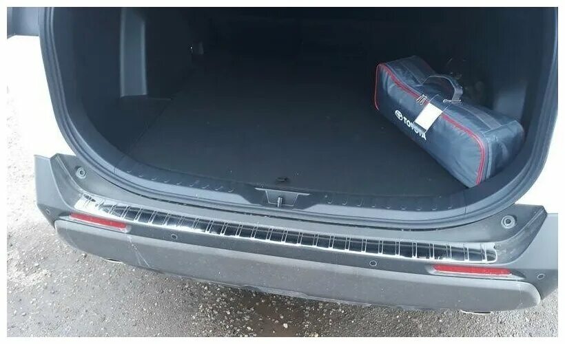 Накладка на задний бампер toyota rav4 2015-. Накладка на задний бампер рав 4. Накладка на задний бампер тойота рав 4 2017. Бампер рав 4 2013. Накладка на задний бампер рав 4 2017.