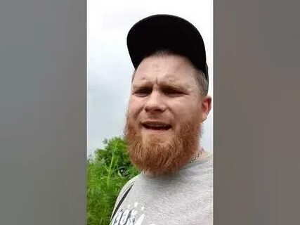 Юра решил срезать путь через дворы