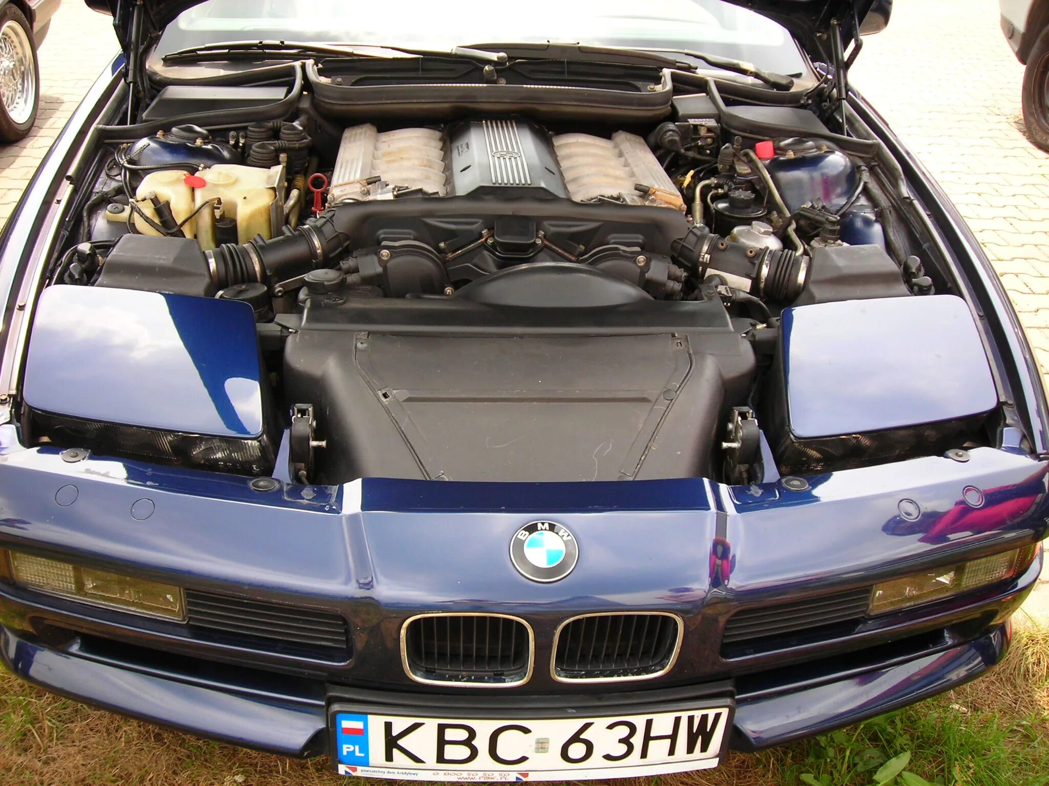 Бмв v16. BMW e31 v12. BMW 850 CSI e31 v12. БМВ e31 850 на v12. BMW e32 v12.