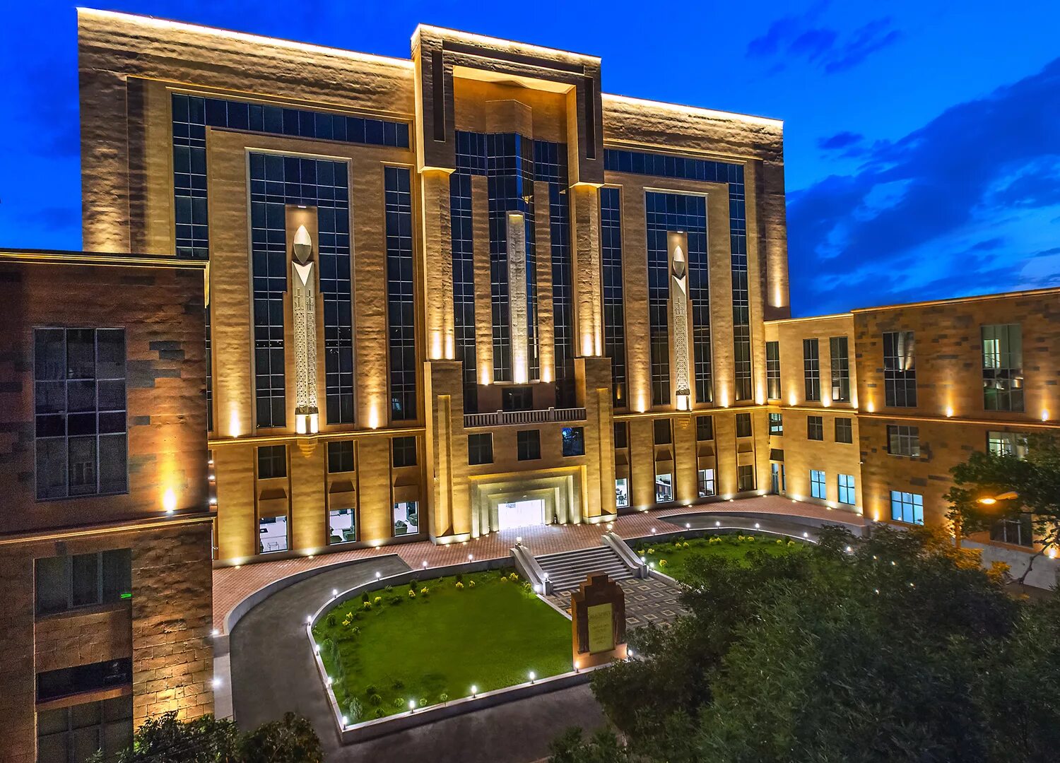 Гостиница ани гранд ереван. Ани грант. Ани грант. Ани грант. Отель grand hotel yerevan.