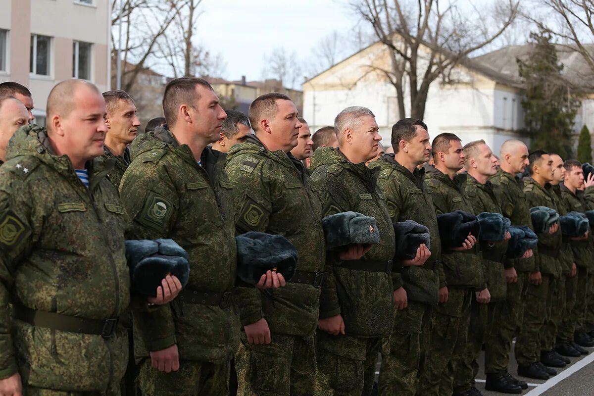 Группа военных. Группа военнослужащих. Группы военных РФ. Военная группа Сароб. Ограниченная группа военных