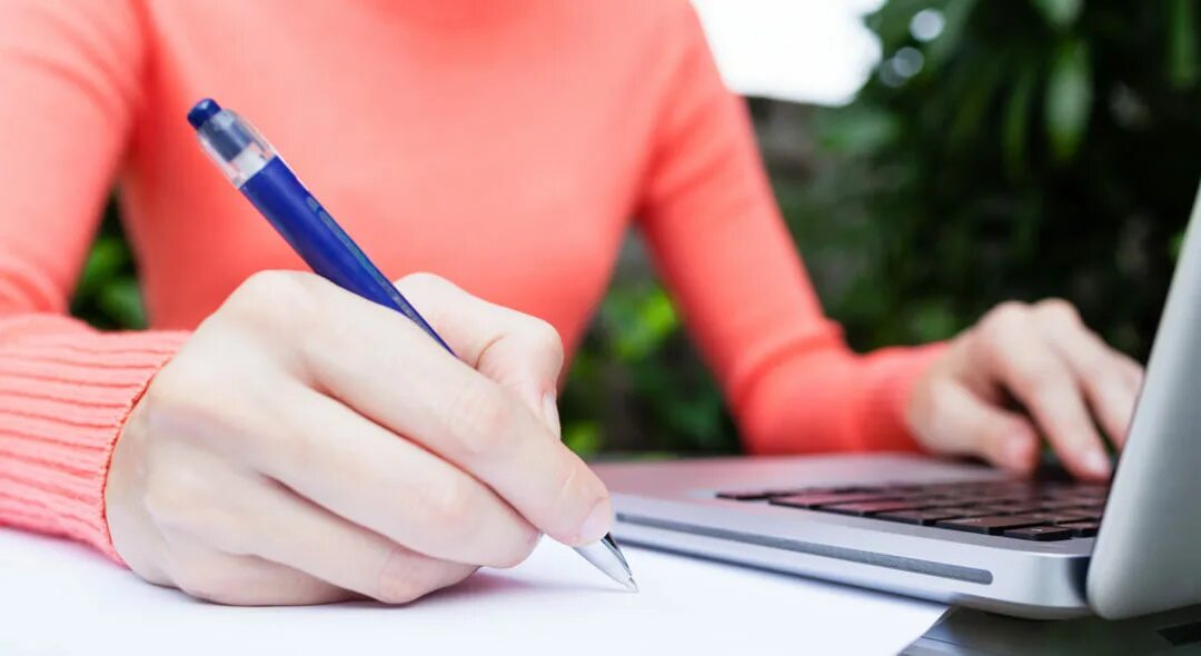 Professional writer. Writer course. Writer course. Writer course. Написание картинка.