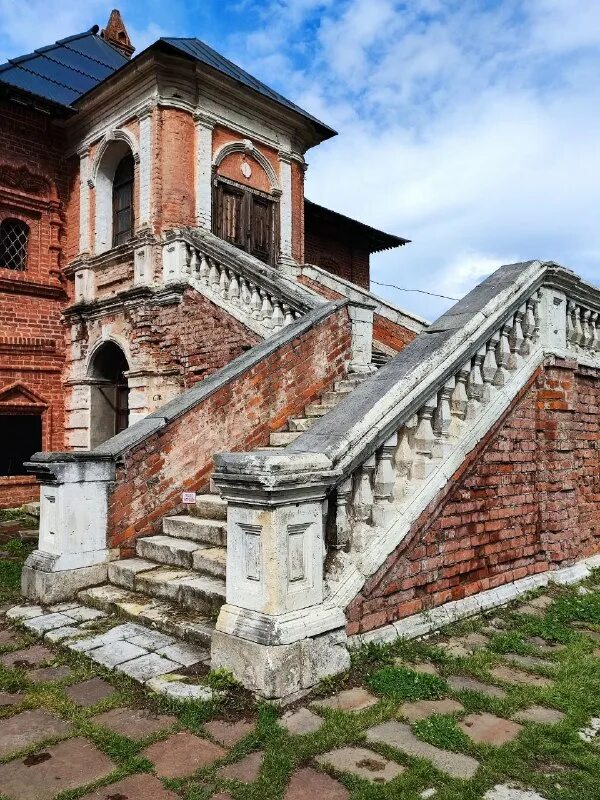 Салбыкский курган долина царей. Храм спаса на крови (место убийства александра ii). В этом месте царит в. Земский собор 17 век. Сень в храме спаса на крови в санкт-петербурге.