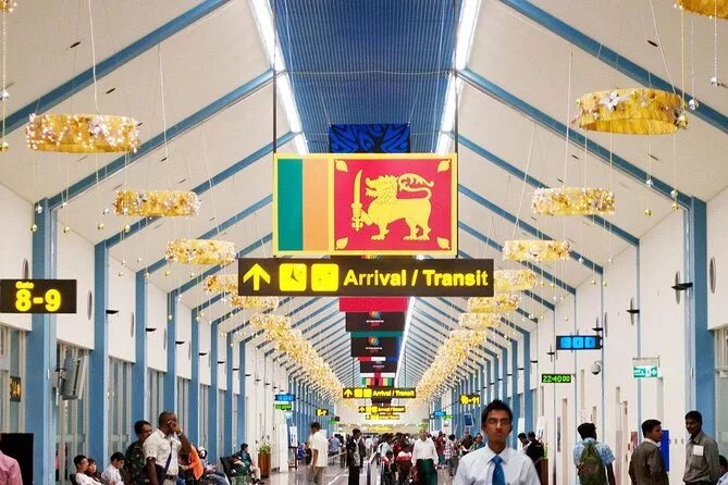 Аэропорт коломбо шри табло. Аэропорт Коломбо Шри Ланка. Аэропорт Коломбо Бандаранайке. Шри Ланка аэропорт Бандаранайке – в Коломбо.. CMB аэропорт Шри Ланка.