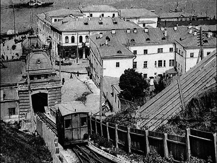 Фуникулер в кремле нижний. Фуникулер нижний новгород 1896. фуникулер нижний новгород кремль. фуникулер в нижегородском кремле. фуникулеры в нижнем новгороде в 1896 году.