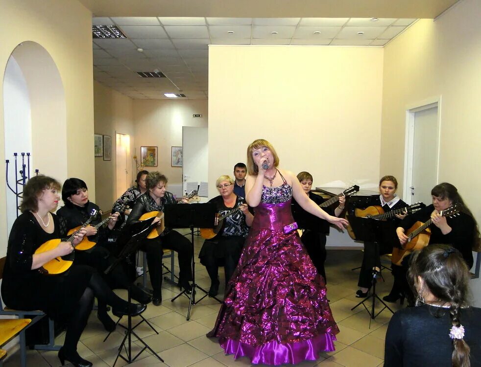 дети в школе. дши 55. цапар дши 55. искусство и культура школа. учитель и ученик.