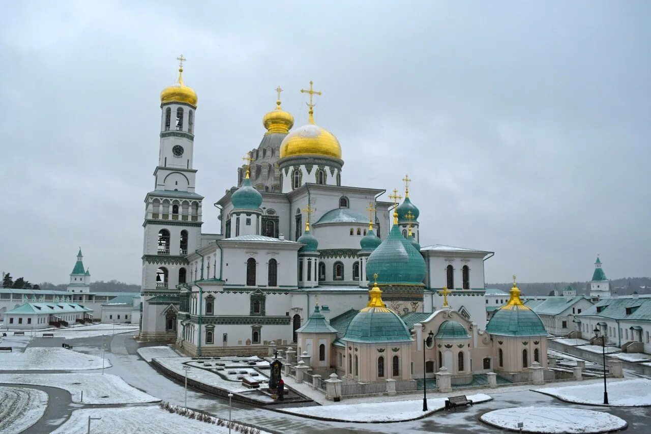 Воскресенский ново иерусалимский ставропигиальный монастырь. Воскресенский Новоиерусалимский монастырь зимой. Воскресенский Новоиерусалимский ставропигиальный. Воскресенский Новоиерусалимский монастырь ночью.