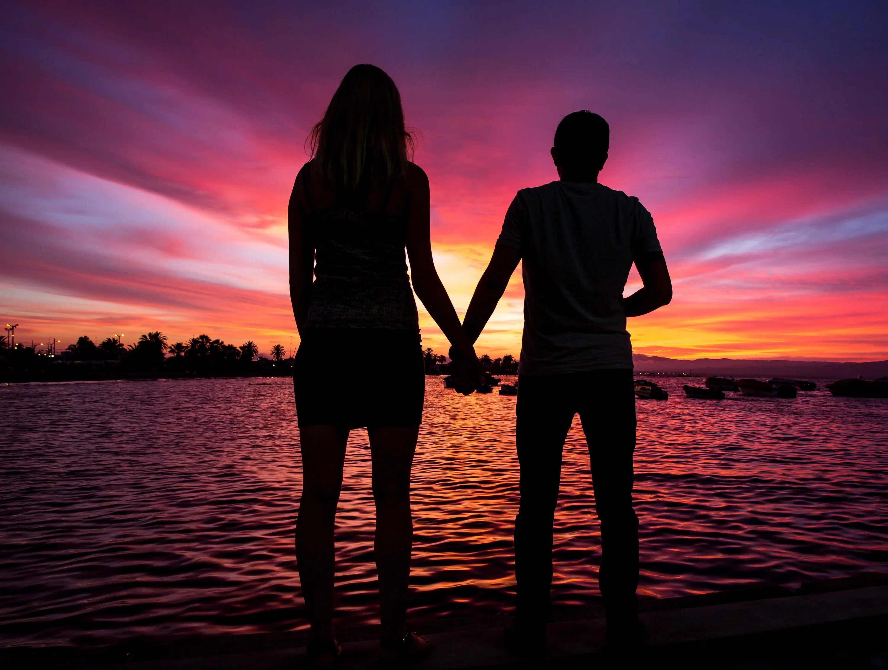 Любвеобильные женщины. Cuddle up. Рутина в отношениях картинки. Биг бен властный мужчина. Картинки парень с девушкой.