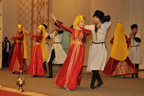 Әкесі мен қызы ашық жыныстық қатынаста