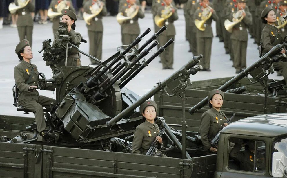 Только японские зенитные пушки все время. Армия Северной Кореи техника. Зенитная артиллерия Северной Кореи. РККГ КНДР. Солдаты Северной Кореи.