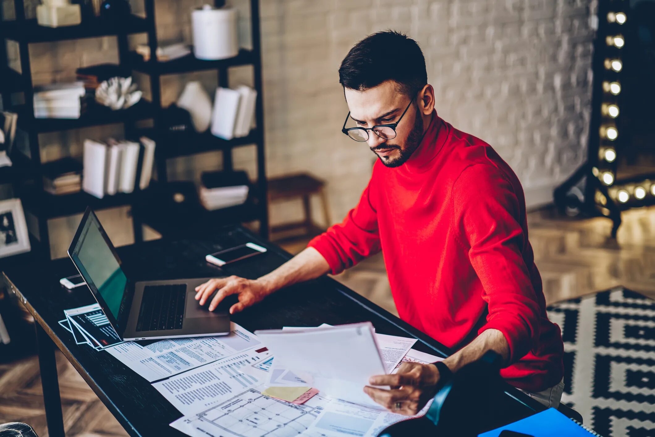 предприниматель бизнесмен. егор евланников биография. скрытый предприниматель. самозанятые предприниматели. клиент и продавец.