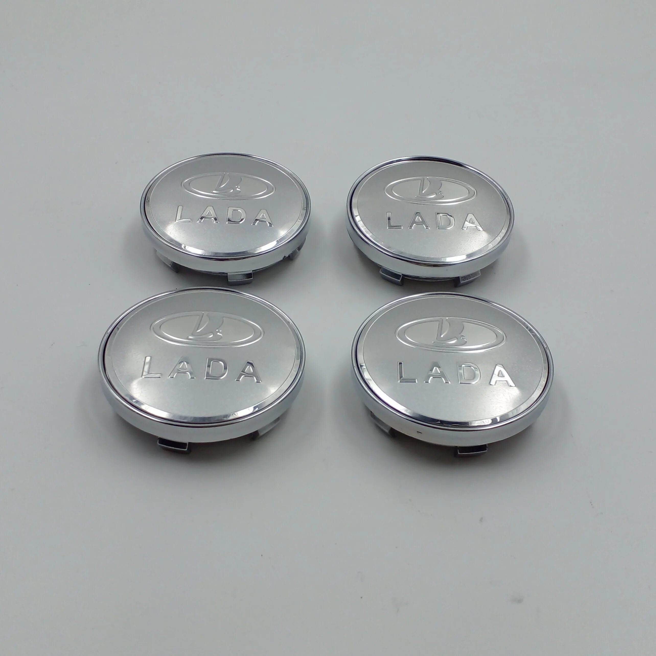 Заглушка ступицы веста r16. Колпак ступицы литой диск rw 61. Ступичные колпачки на литые диски. Заглушки на литые диски киа соренто прайм. Заглушка ступицы ford 66/62/10 black.