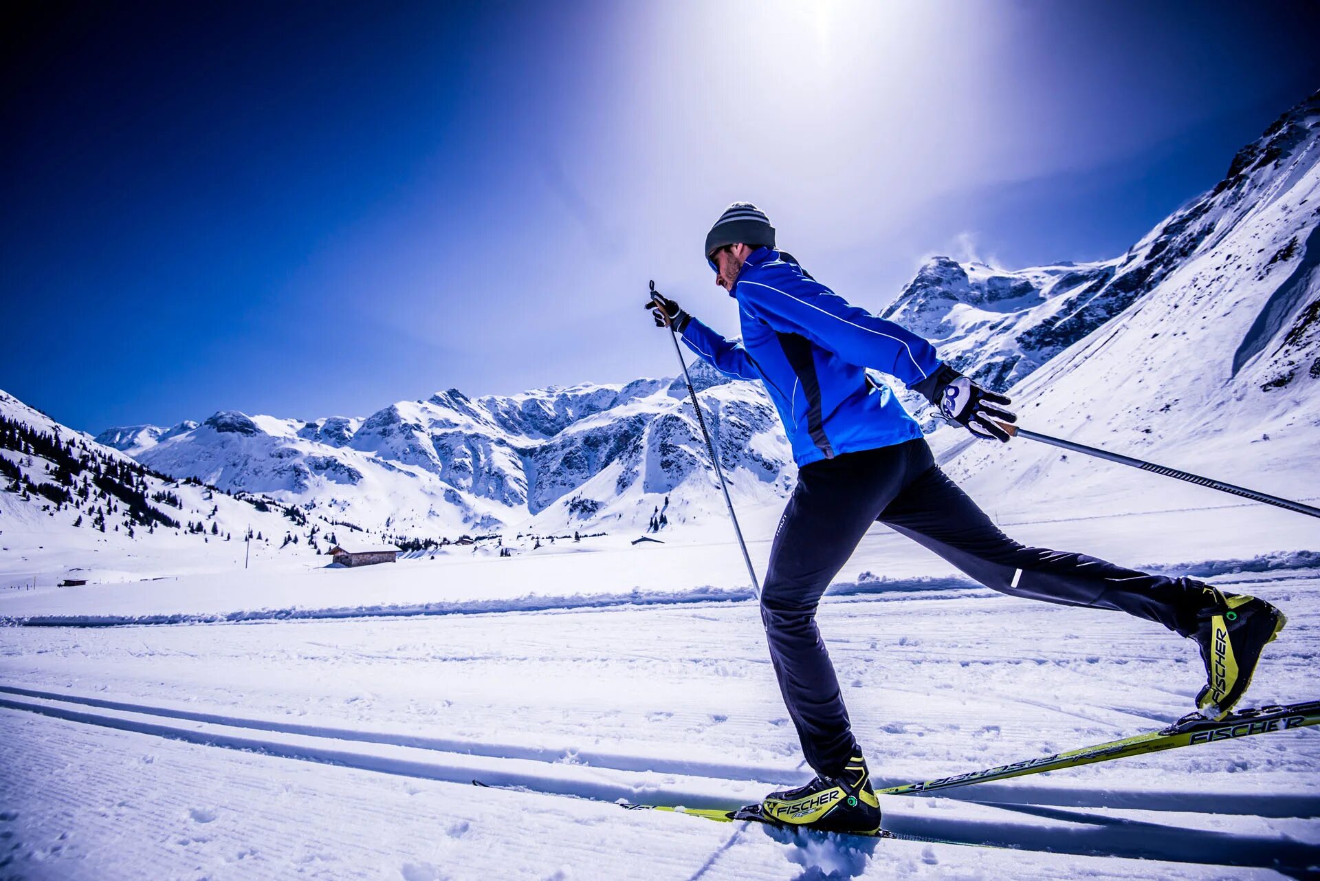 Лыжи Сумит Фишер. Лыжник. Горнолыжный спорт. Спортсмен лыжник. Skiing cross country skis