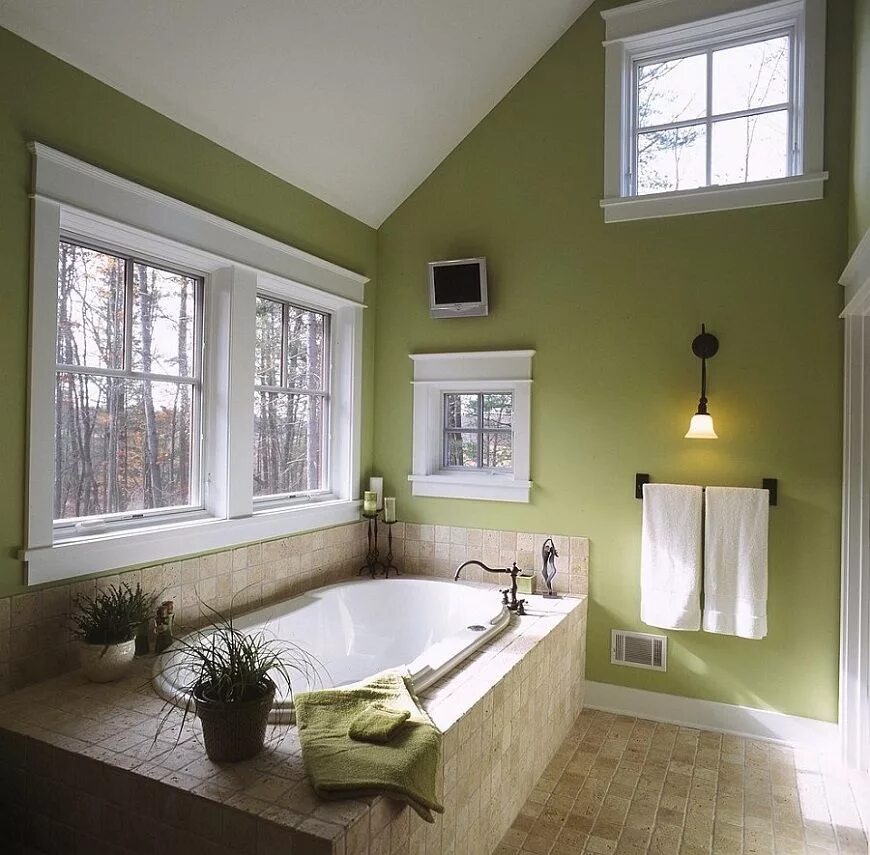 Стены в ванной. Оливковые стены. Ванная в фисташковом цвете. Оливковые стены в интерьере. Ванная комната в оливковых тонах.