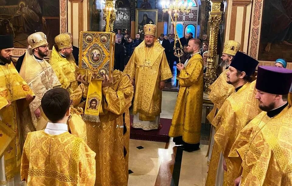 православные подворья москвы. подворье китайской православной церкви в москве. храм успения пресвятой богородицы на чижевском подворье. православные подворья москвы. храм в голутвине китайское подворье.