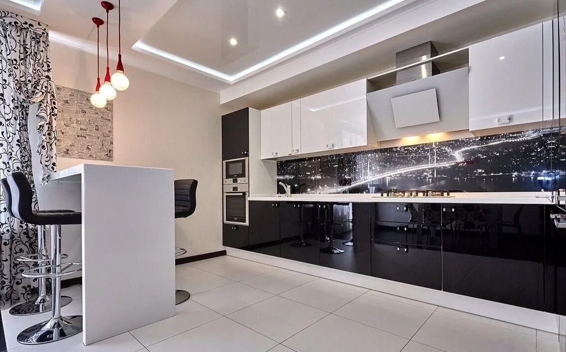 черно белая кухня. кухни бело черные цвета фото. черно белые кухни маленькие. черно-белые кухни в интерьере. черные кухни.