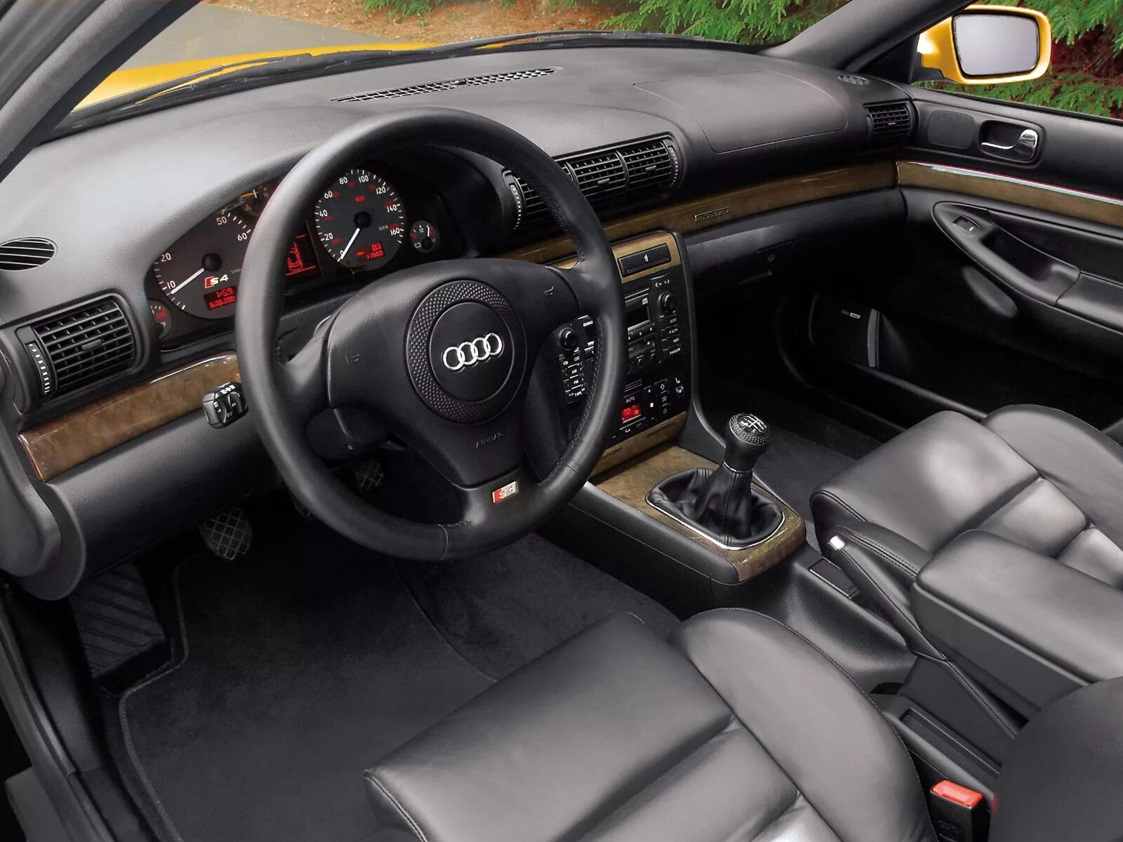 Ауди а4 б5 2000 года. Audi a4 b5 Interior. Ауди а4 b5 2000. Audi s4 b5 салон. Audi a4 b5 1997 Interior.