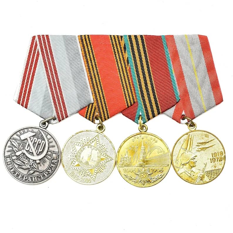 4 medals. Ордена и медали ВОВ. Военные медали на серой ленте. Медаль день Победы. Девять наград.