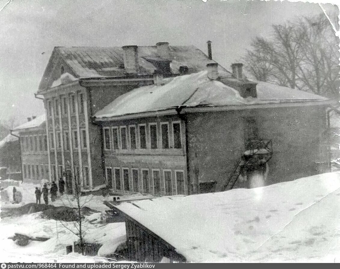 Больница спасокукоцкого отзывы. Улица Спасокукоцкого Кострома. Костромская область Кострома ул Спасокукоцкого 24а. Костромская Уездная Земская больница. Царевская улица Кострома.