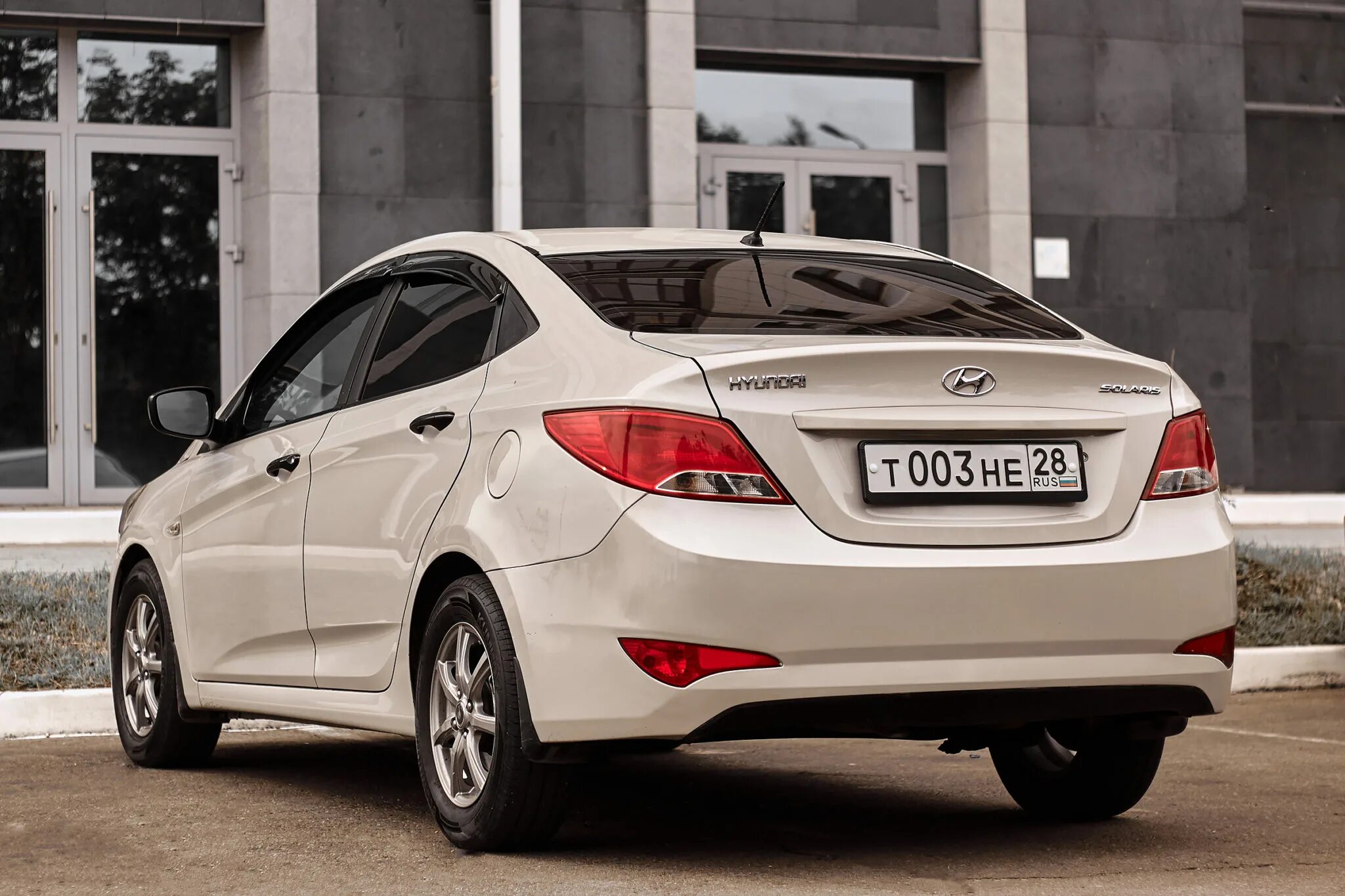 Солярис 2014г купить. Hyundai Solaris 2014. Hyundai Solaris 2015 седан. Хендай Солярис 2014 седан. Хендэ Солярис 2015.